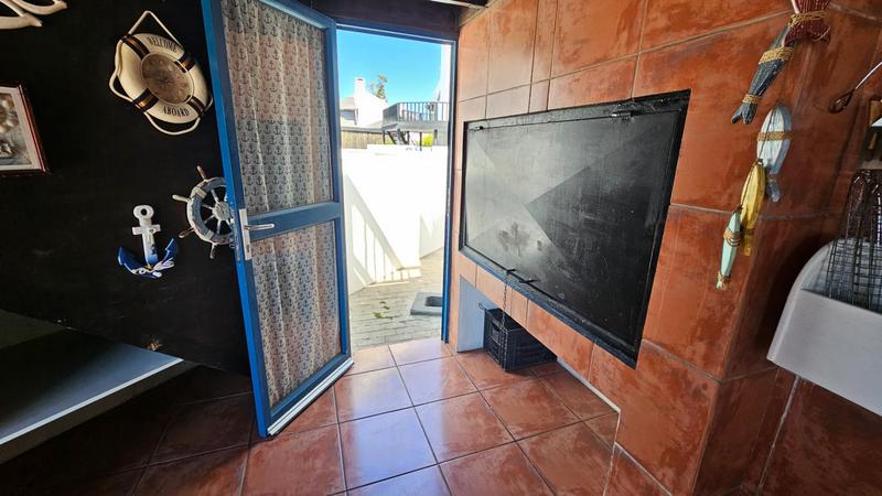 1 Bedroom Property for Sale in Dwarskersbos Western Cape